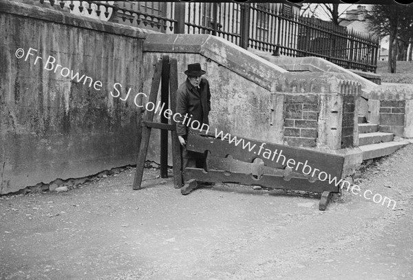 OLD STOCKS AND WHIPPING POST